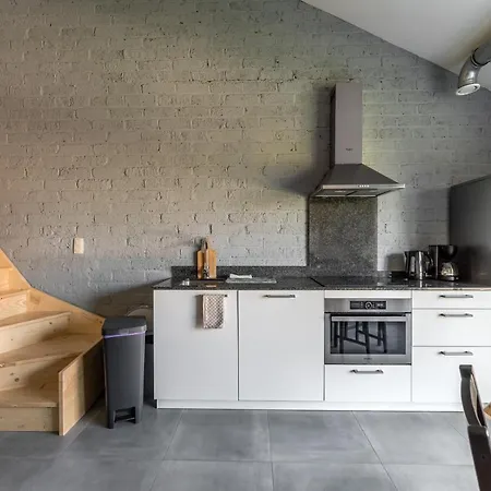 Apartment De Hoog Velden 15 *